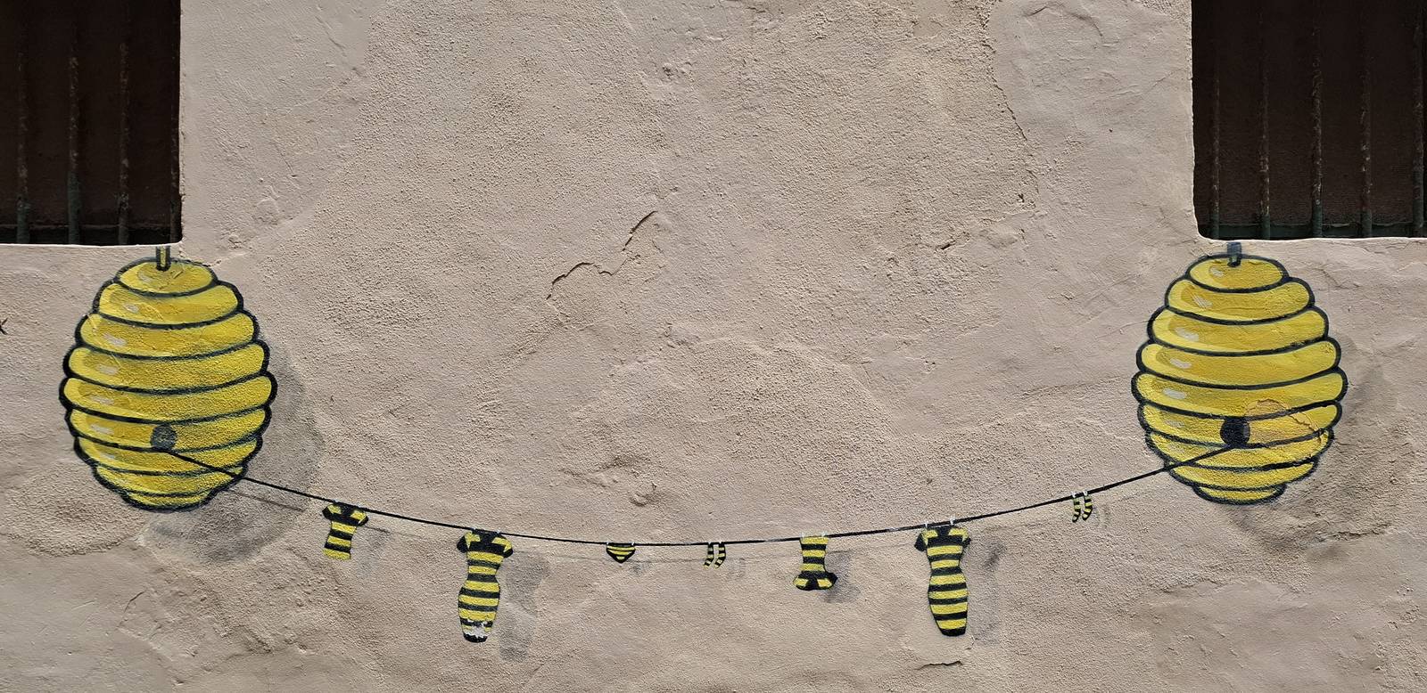 Oakoak&mdash;Abejas
