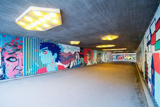 International workshop tunnel with youth from Hungary & Czech