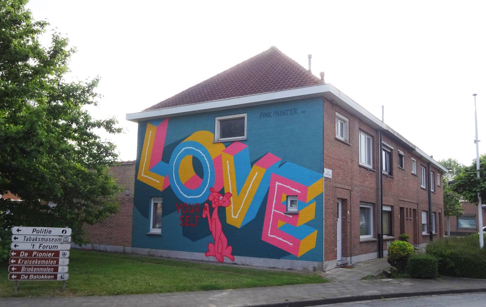 Pink Painter&mdash;Love Yourself